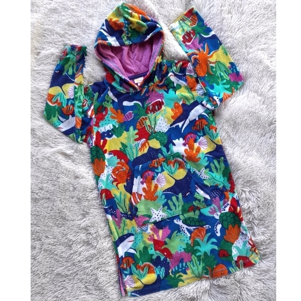 SOLD🔶️🔶️🔶️🔶️kid's Boden colorful fish print 1 pocket hooded towel size 8-9Y - Picture 2 of 5